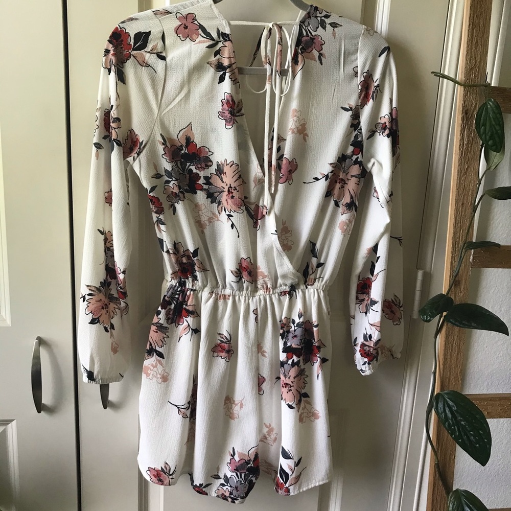 One Clothing Floral Jumper L